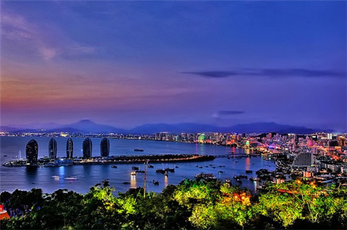 小洋婆串串香火锅